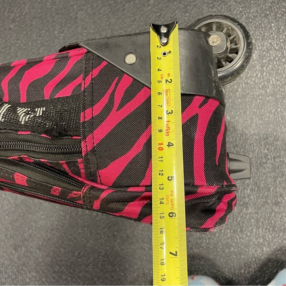 Stylish Pink Zebra Print Travel Bag - Picture 14 of 16